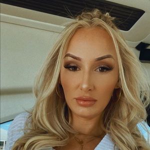 Meet your Posher, Justine